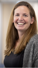 Drs. Sanne Kriens | Plaatsvervangend hoofdopleider van de postacademische opleiding tot Gezondheidszorgpsycholoog | Ontwikkeld door de Radboud Universiteit